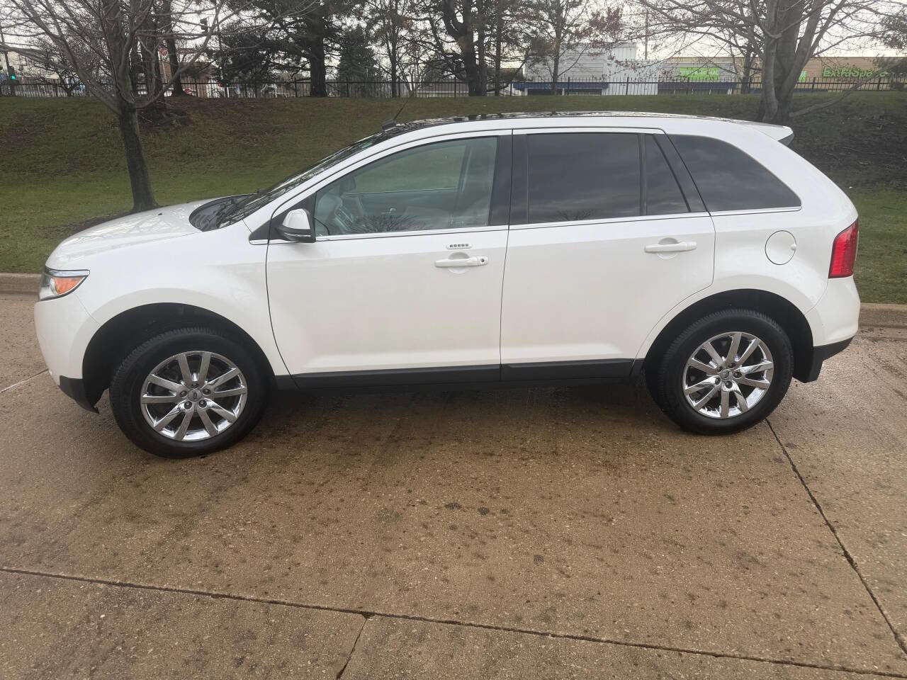 Used 2013 Ford Edge Limited image 31
