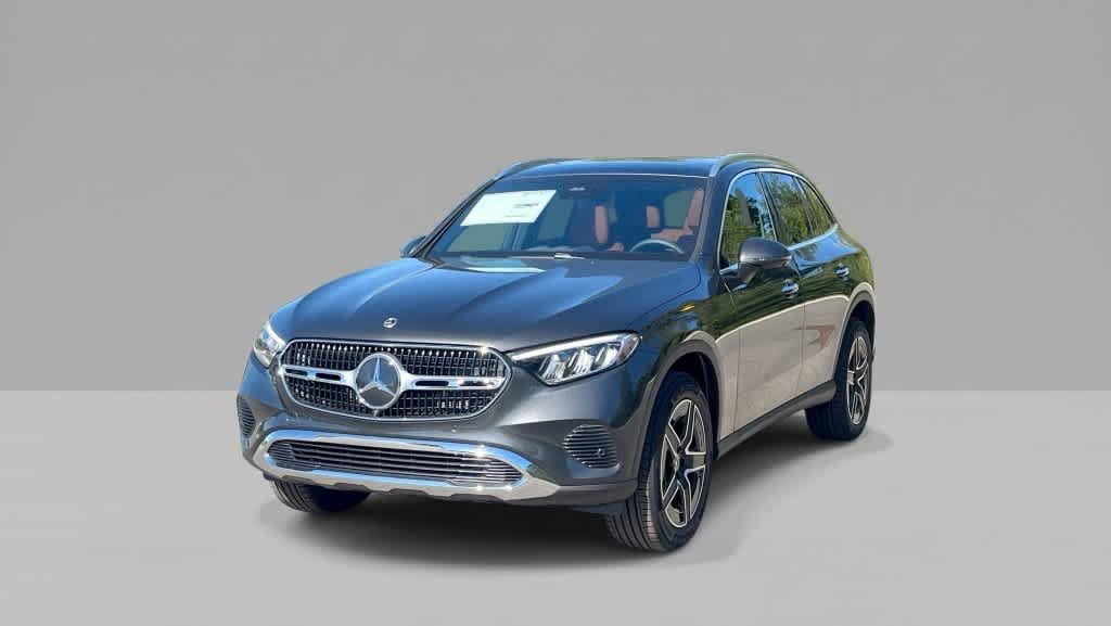 Used 2027 Mercedes-Benz GLC 300 4MATIC image 1