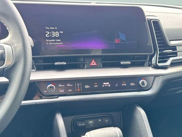Used 2025 Kia Sportage EX w/ Premium Package AWD/4WD image 18
