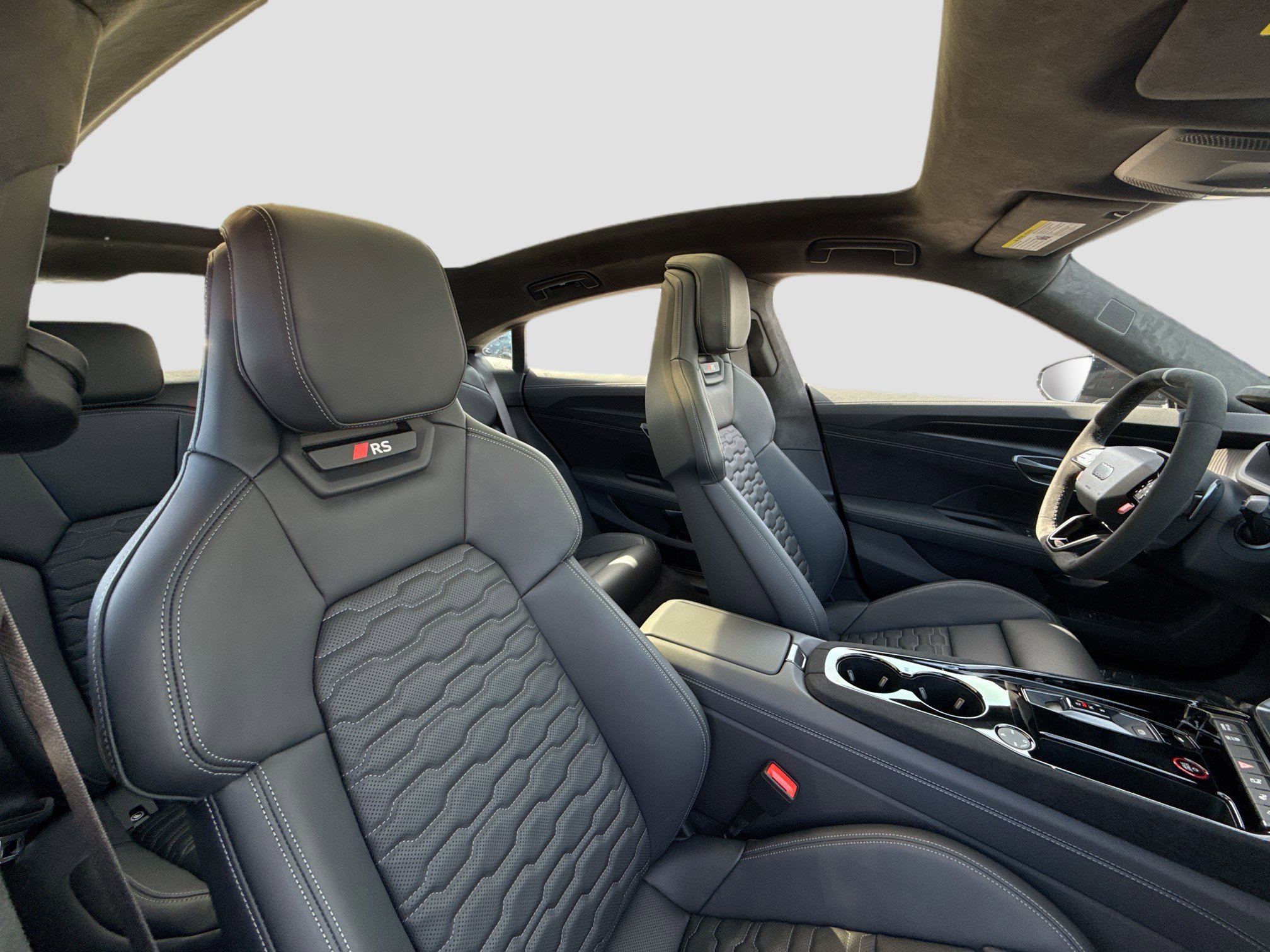 New 2026 Audi RS e-tron GT performance image 15