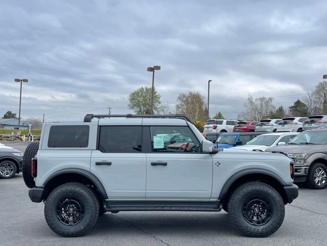 New 2026 Ford Bronco Outer Banks image 2