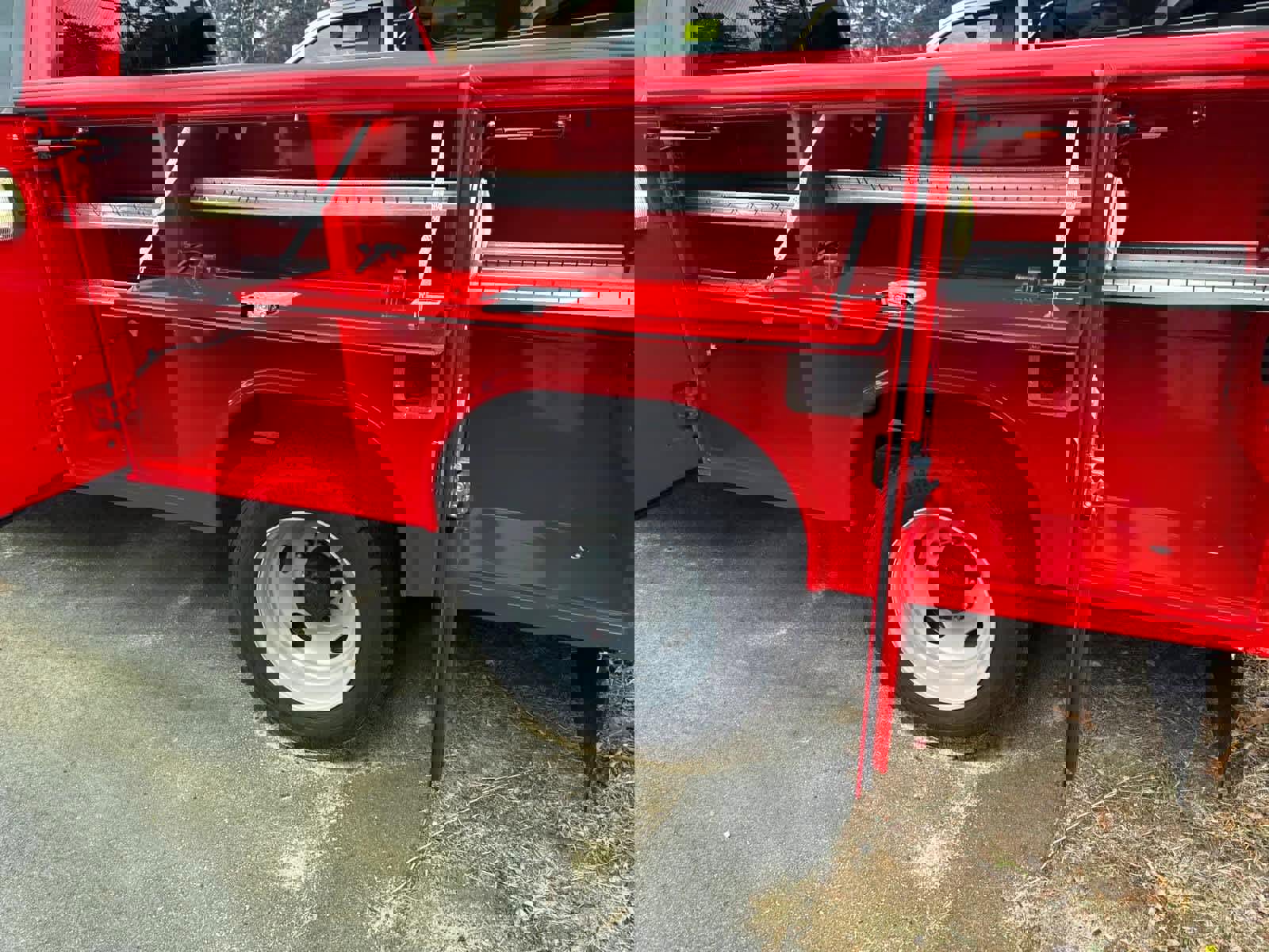 New 2026 Ford F550 4x4 Supercab Super Duty image 5