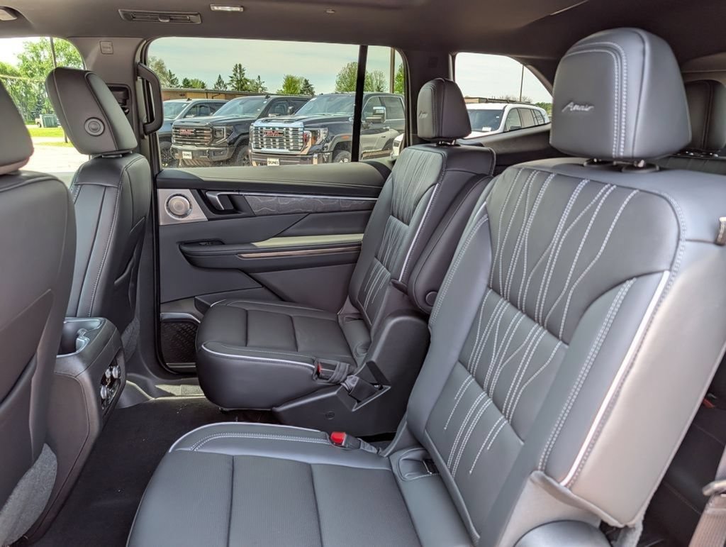 New 2026 Buick Enclave Avenir w/ Super Cruise Package AWD/4WD image 36