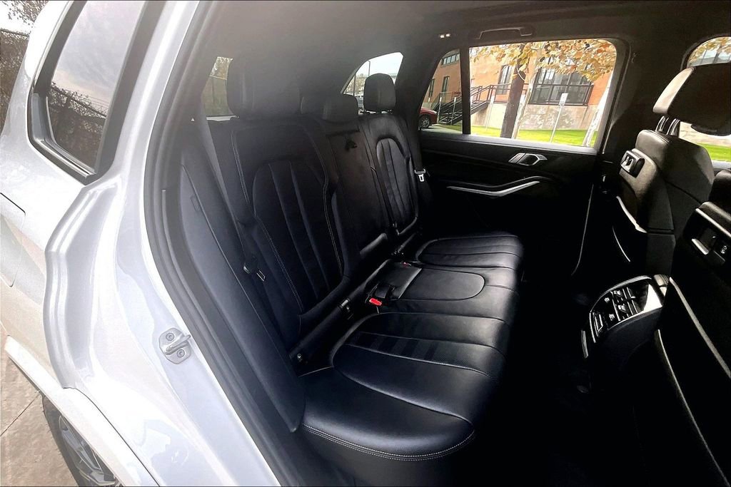 Used 2022 BMW X5 sDrive40i w/ M Sport Package image 35