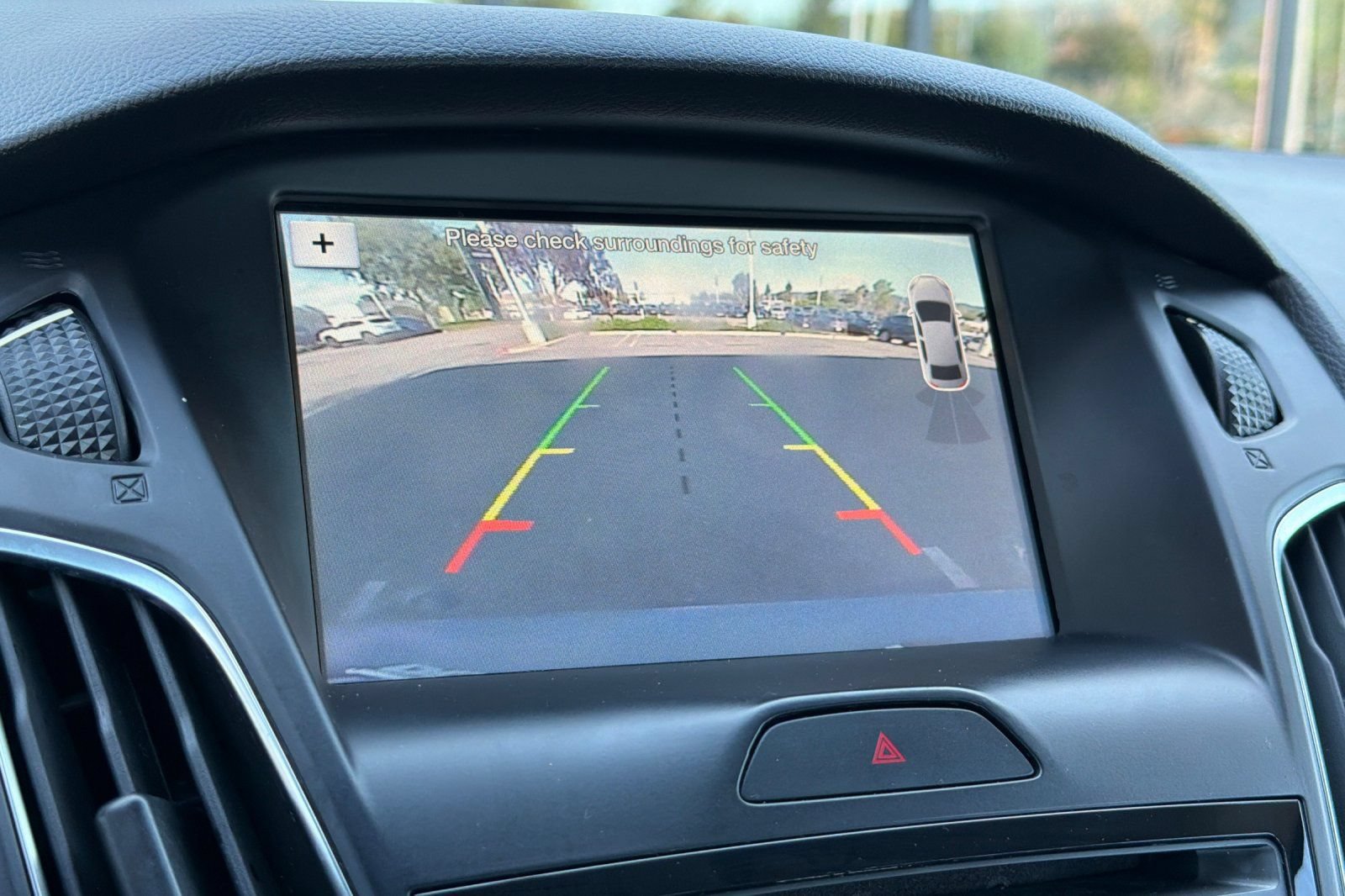 Used 2018 Ford Focus SEL FWD image 18