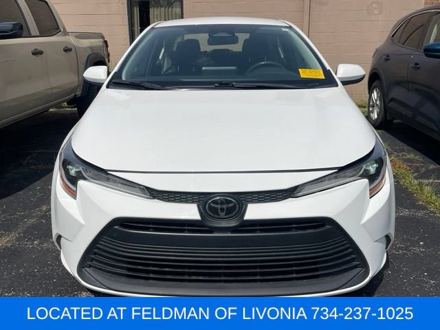 Used 2023 Toyota Corolla LE FWD image 4