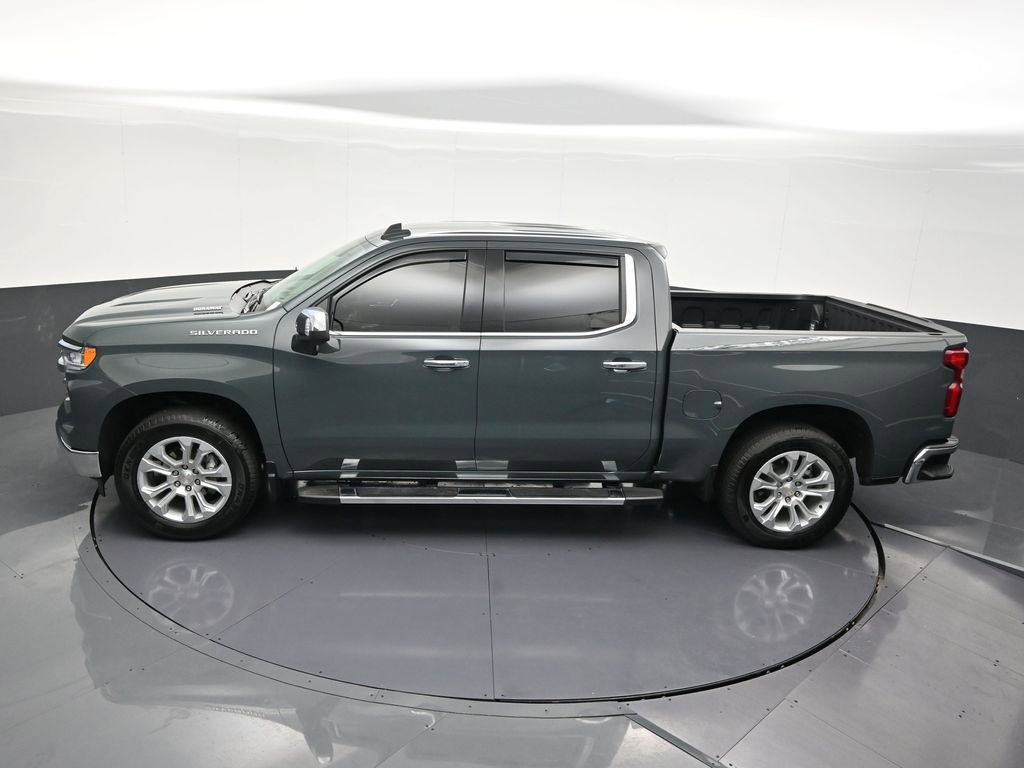 Used 2025 Chevrolet Silverado 1500 LTZ image 16