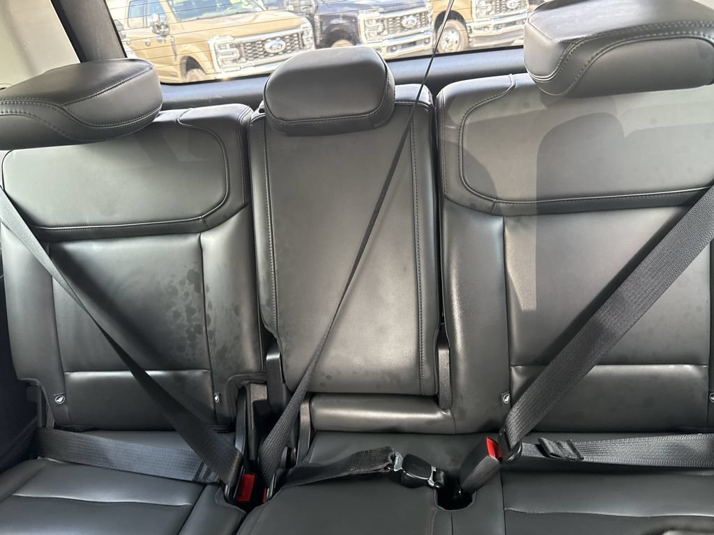 Used 2025 Ford Expedition Active AWD/4WD image 22