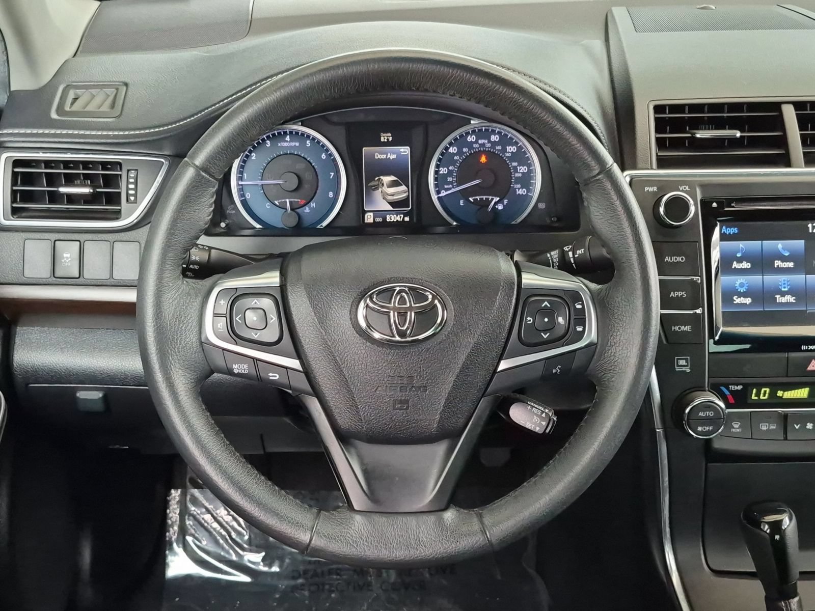 Used 2017 Toyota Camry XLE w/ Convenience Package FWD image 13
