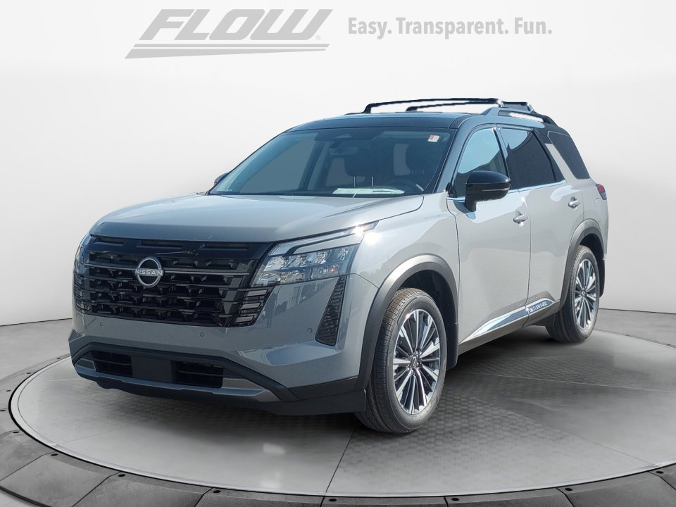 New 2026 Nissan Pathfinder Platinum FWD image 3