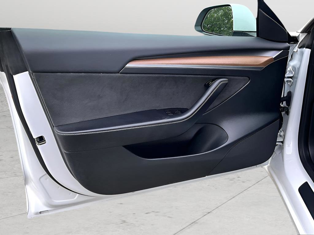 Used 2023 Tesla Model 3 Standard Range image 20