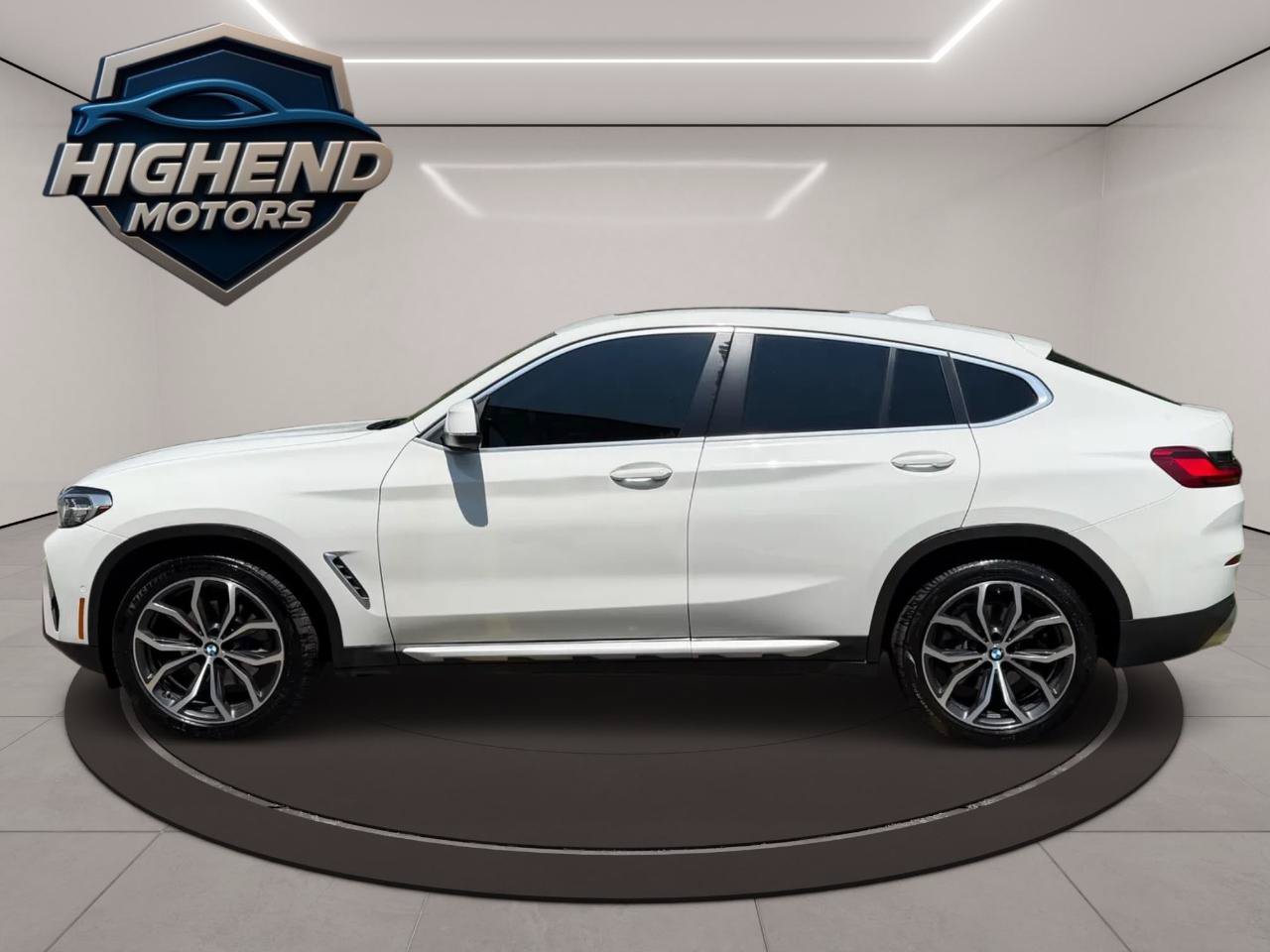 Used 2022 BMW X4 xDrive30i w/ Convenience Package AWD/4WD image 3