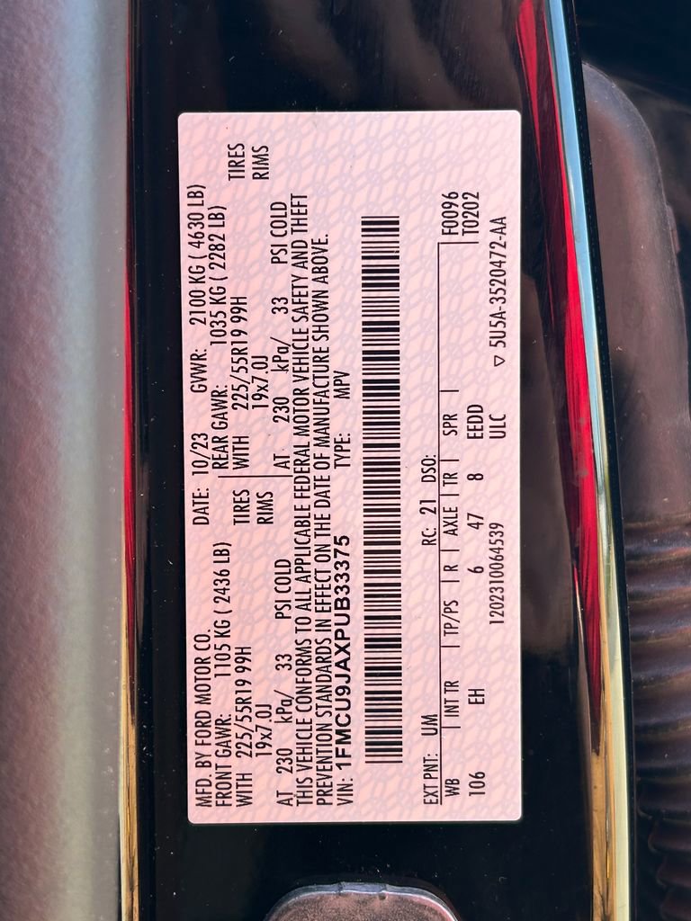 Used 2023 Ford Escape Platinum AWD/4WD image 26