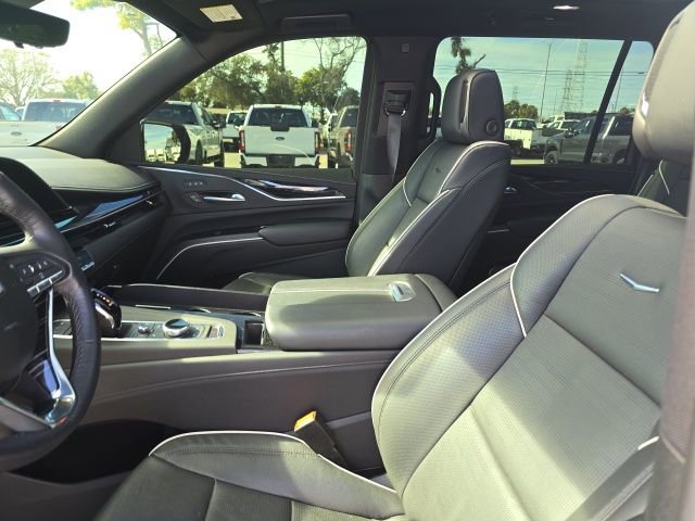 Used 2023 Cadillac Escalade ESV Sport w/ LPO, ONYX Package image 8