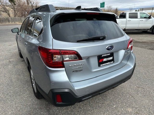 Used 2018 Subaru Outback 2.5i Premium image 7
