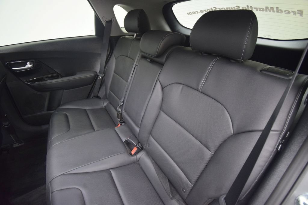 Used 2022 Kia Niro Touring Special Edition FWD image 25