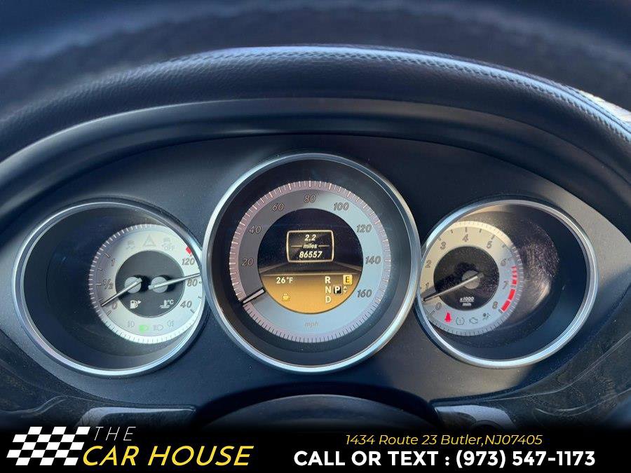 Used 2012 Mercedes-Benz CLS 550 4MATIC w/ Premium I Pkg image 32