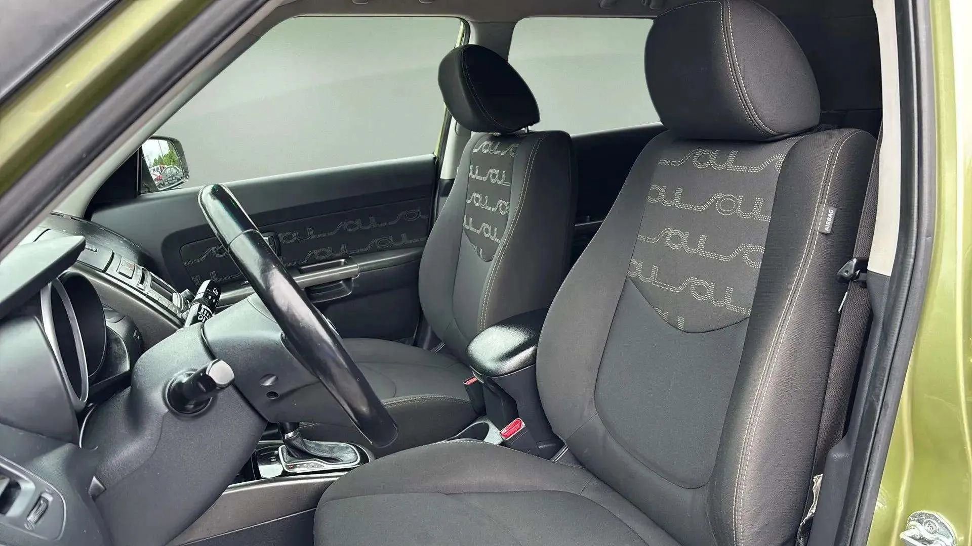 Used 2013 Kia Soul + image 13