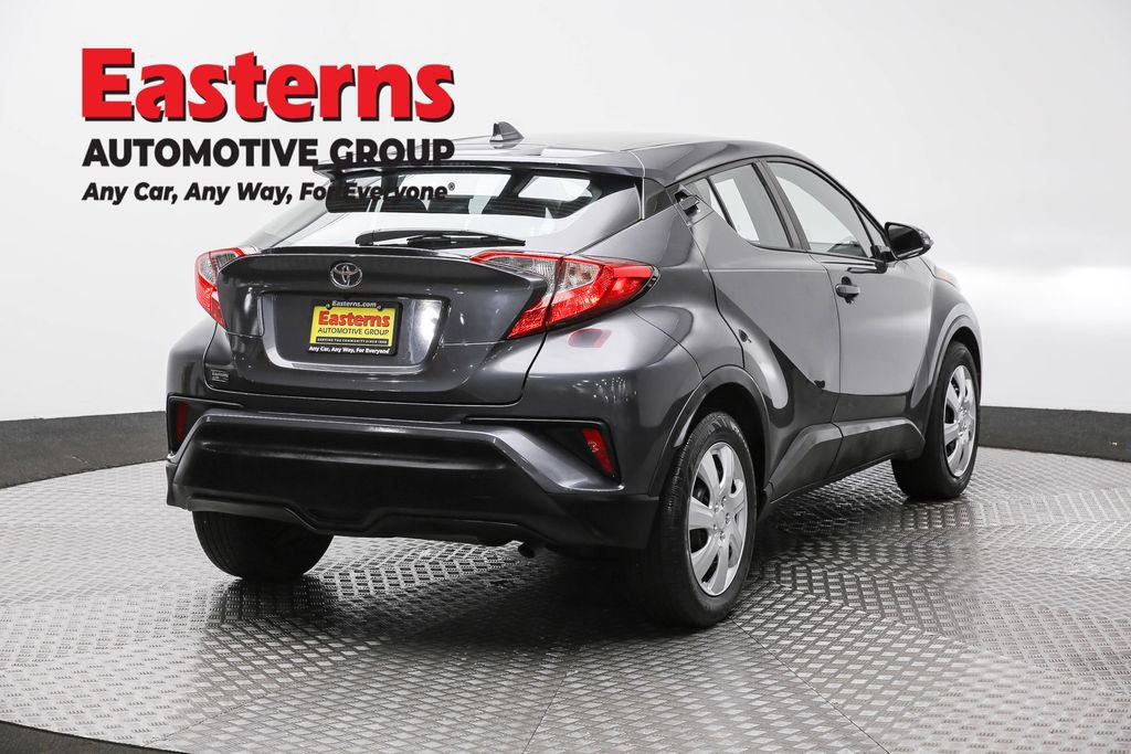 Used 2020 Toyota C-HR LE FWD image 5