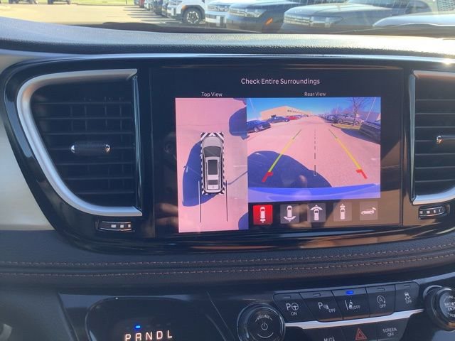 Used 2024 Chrysler Pacifica Pinnacle image 21