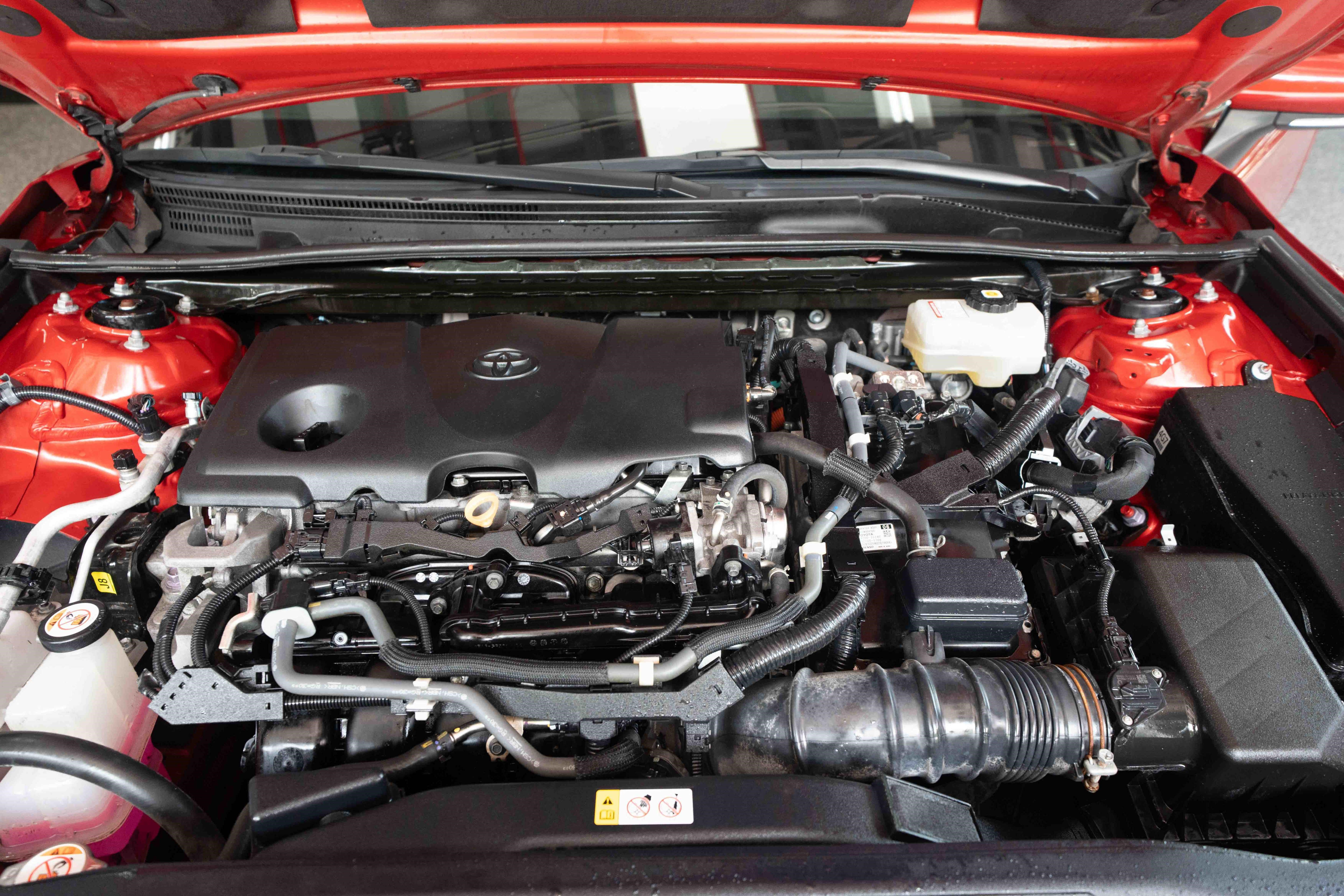 Used 2022 Toyota Camry SE w/ Cold Weather Package FWD image 30