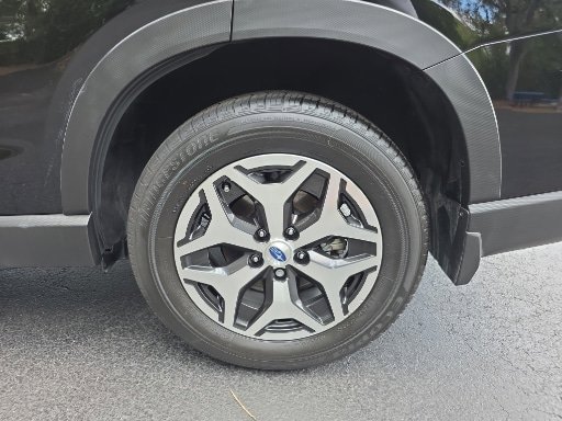 Used 2023 Subaru Forester Premium AWD/4WD image 21