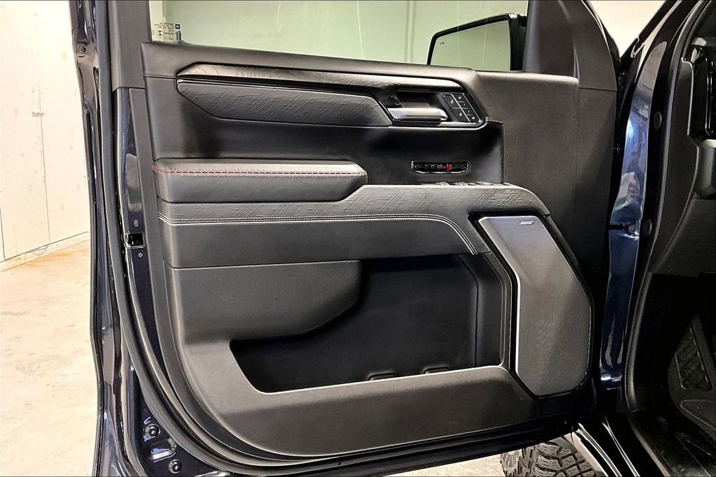 Used 2024 GMC Sierra 1500 AT4X image 21