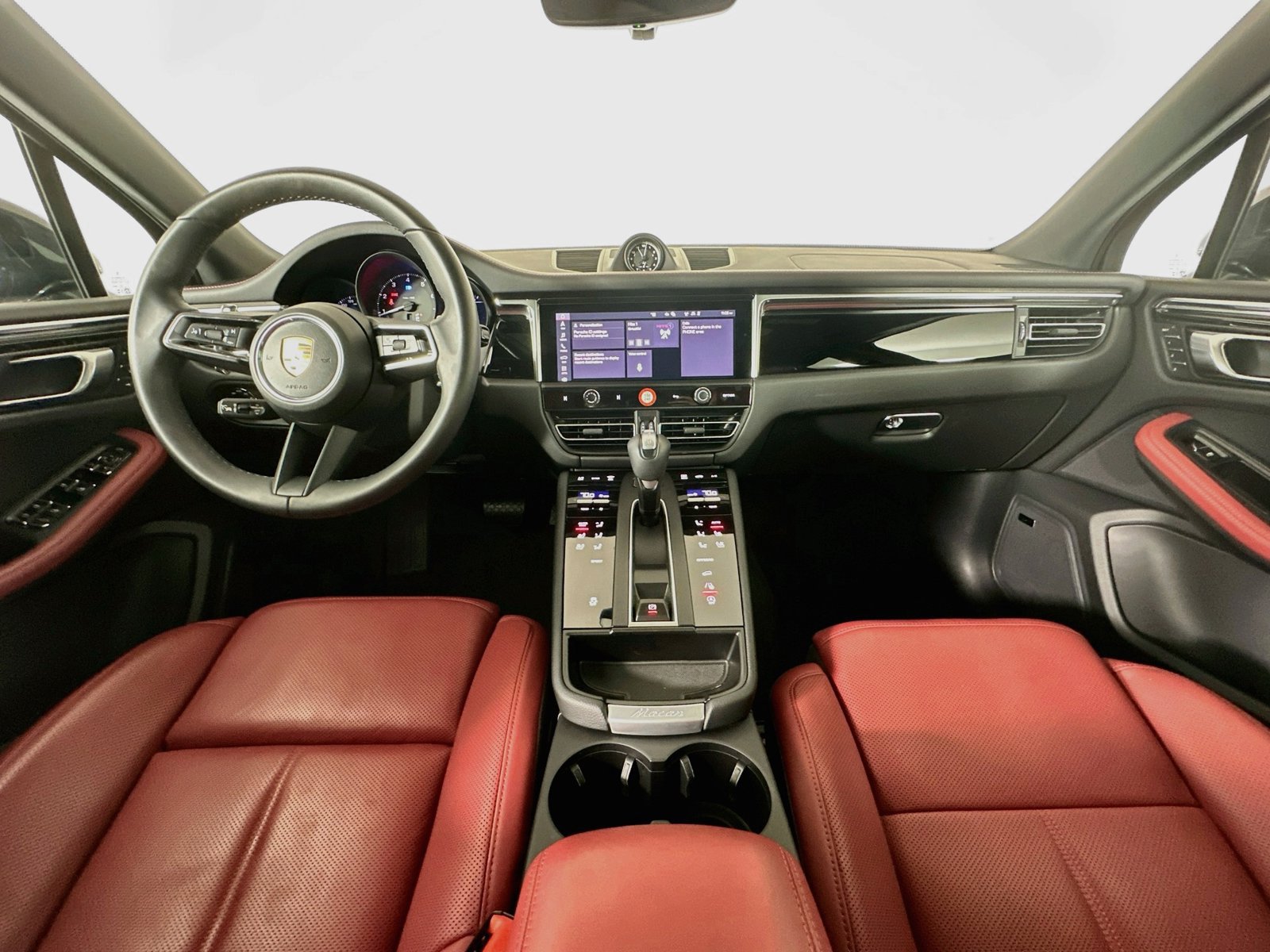 Used 2026 Porsche Macan AWD/4WD image 14