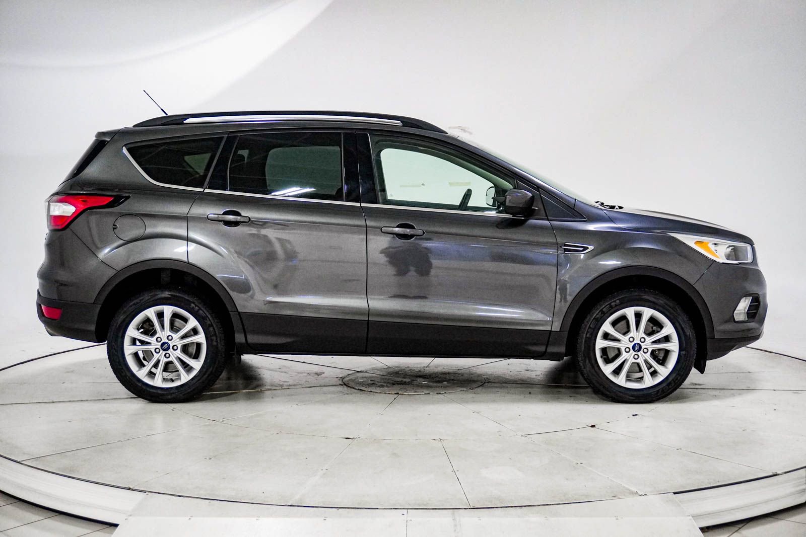 Used 2018 Ford Escape SE AWD/4WD image 10