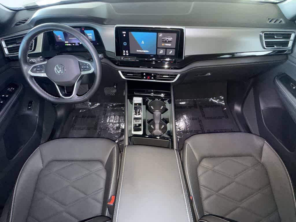 Used 2025 Volkswagen Atlas Cross Sport SE FWD image 24