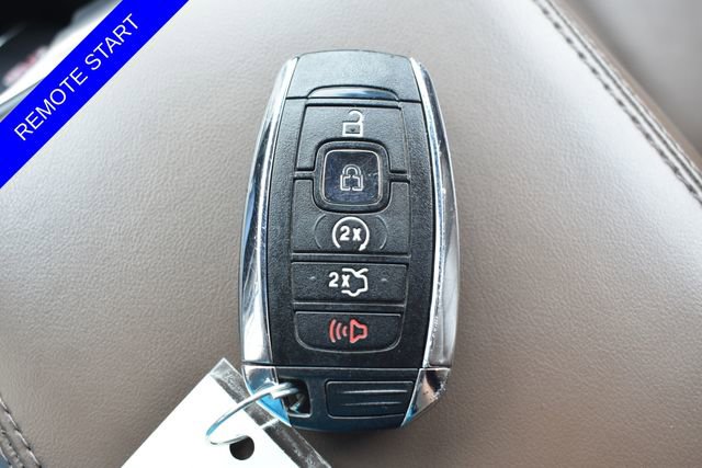 Used 2018 Lincoln MKX Reserve w/ Driver Assistance Package AWD/4WD image 8