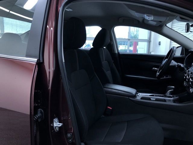 Used 2025 Nissan Sentra SV FWD image 23