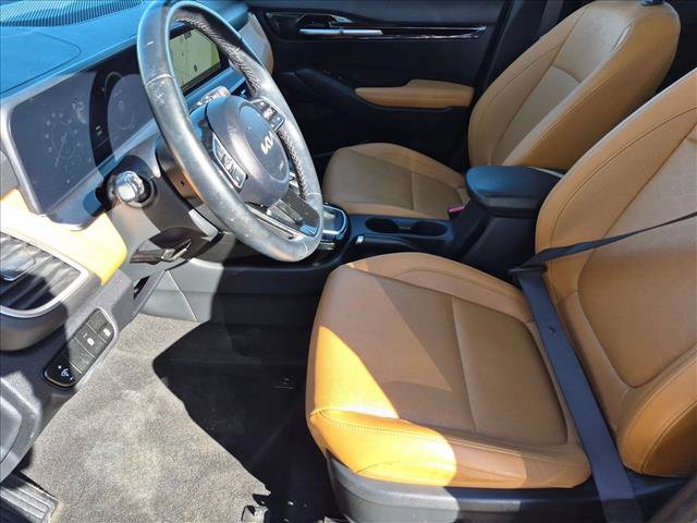 Used 2024 Kia Seltos EX AWD/4WD image 16