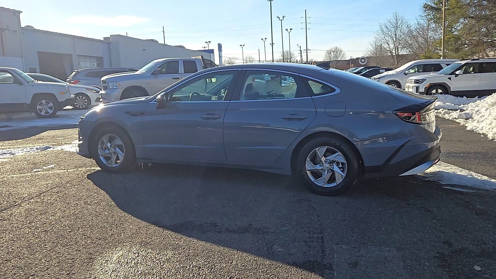 Used 2025 Hyundai Sonata SE image 5