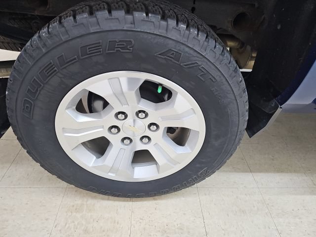 Used 2017 Chevrolet Silverado 1500 LT w/ All Star Edition AWD/4WD image 15