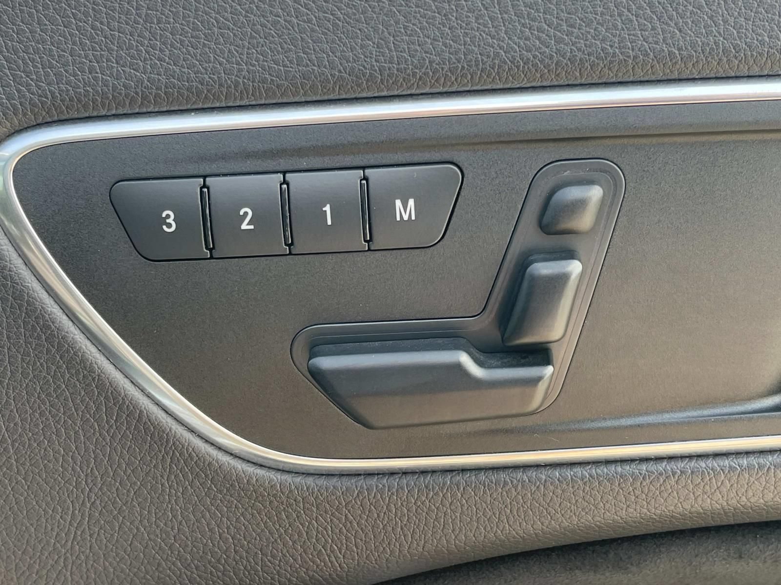 Used 2015 Mercedes-Benz CLA 45 AMG 4MATIC image 24