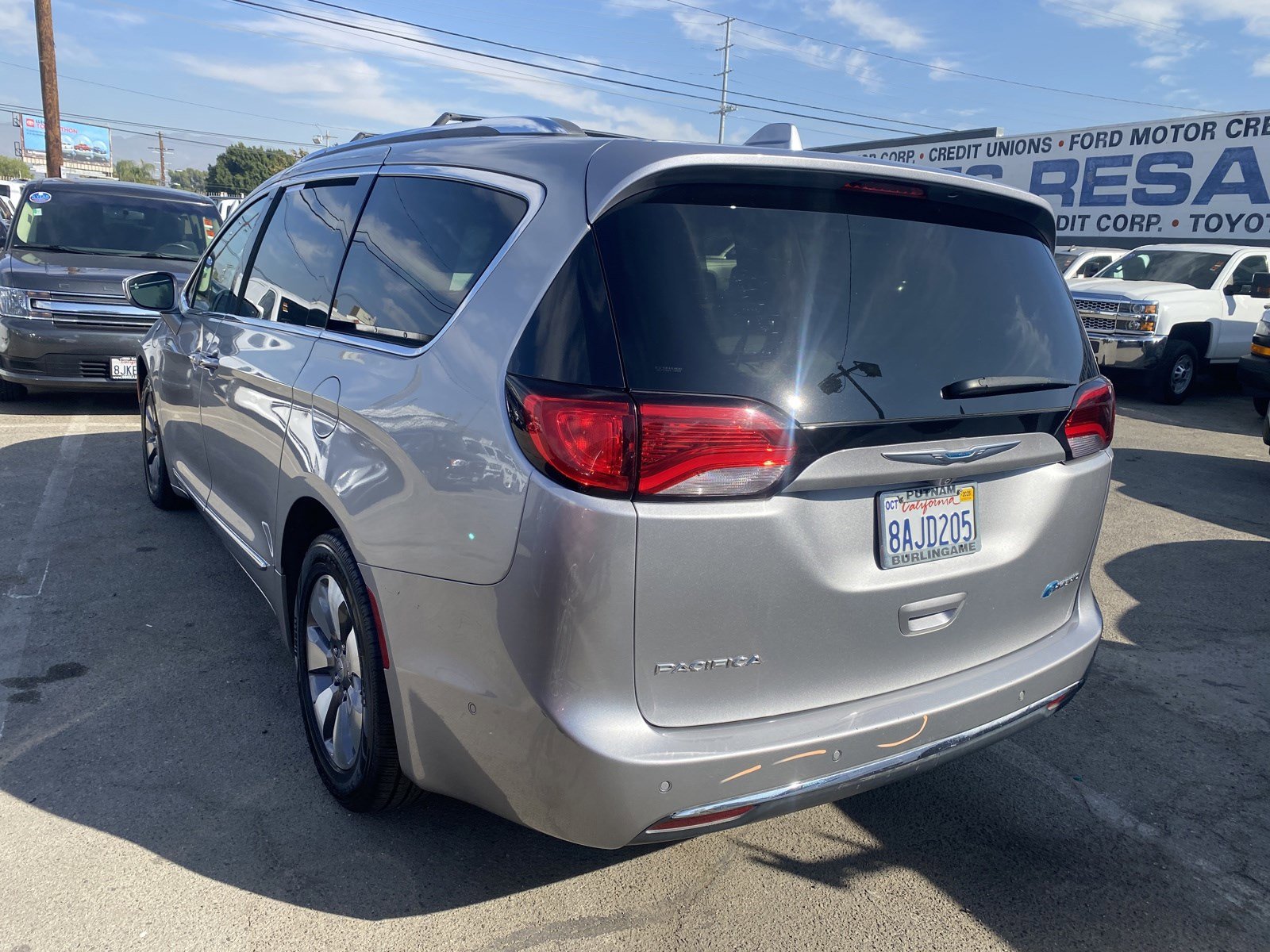 Used 2017 Chrysler Pacifica Platinum image 6