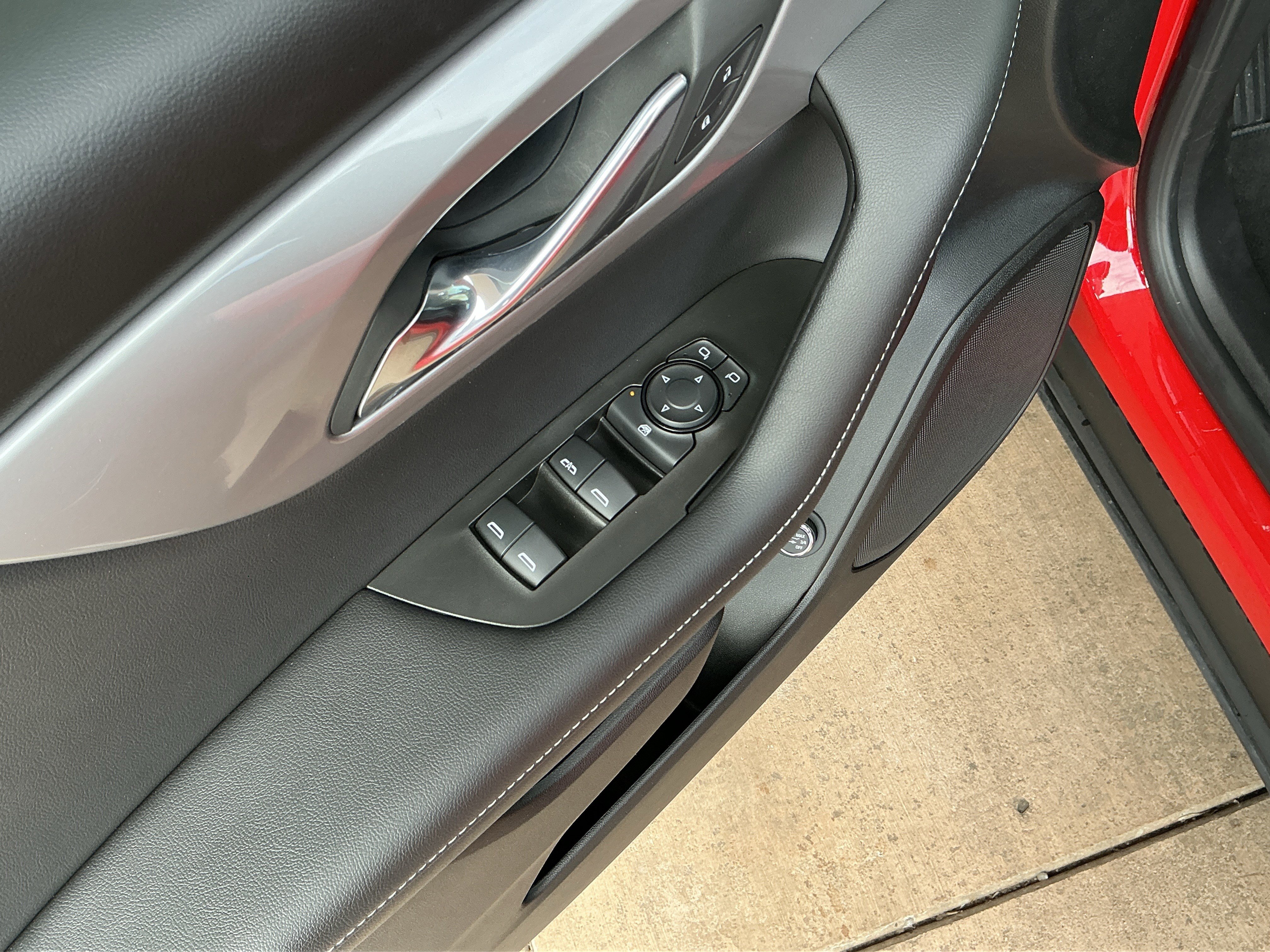 Used 2024 Chevrolet Blazer LT w/ Convenience Package image 15