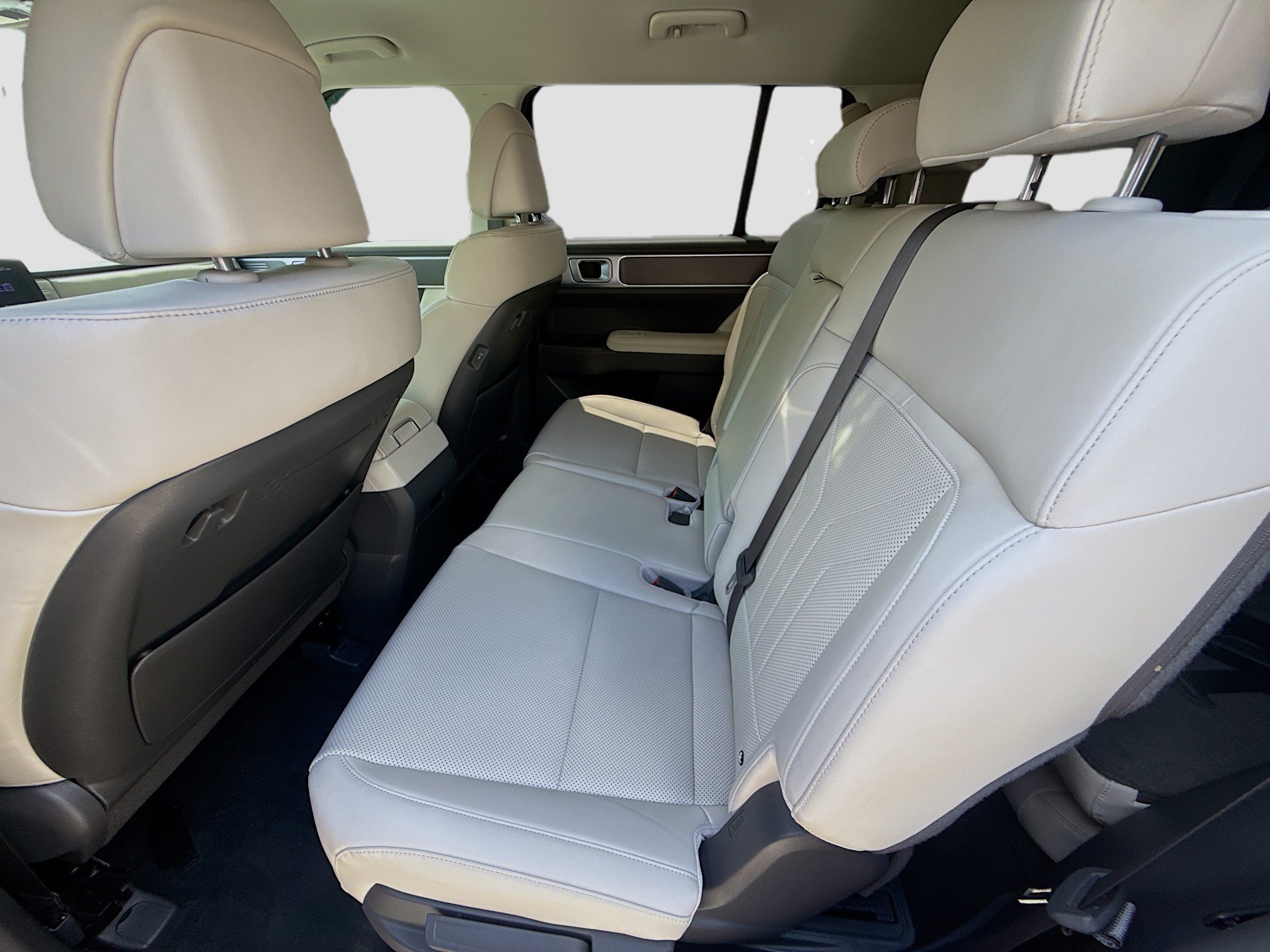 Used 2024 Hyundai Santa Fe SEL FWD image 20
