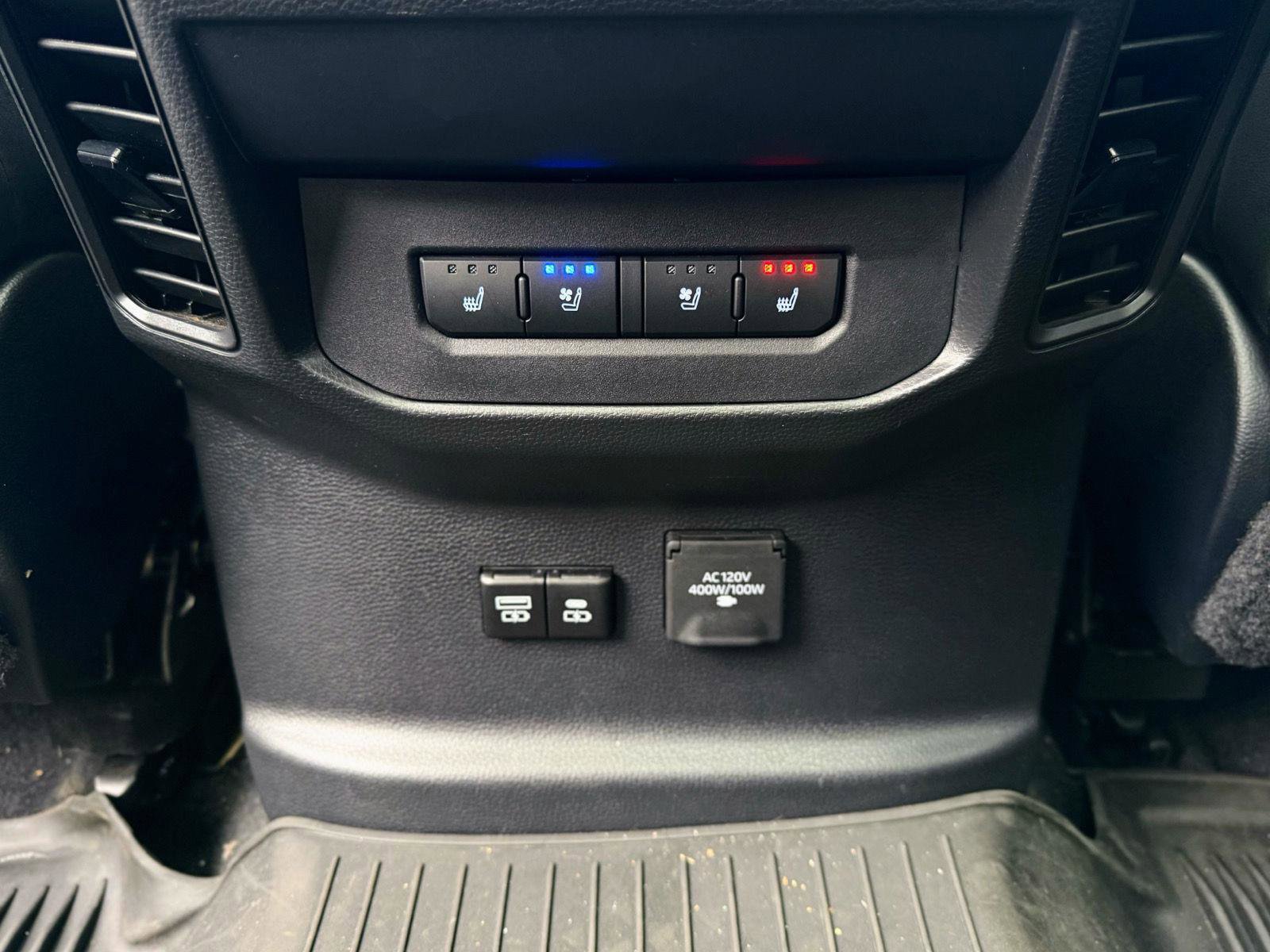 Used 2024 Toyota Tundra Platinum image 15