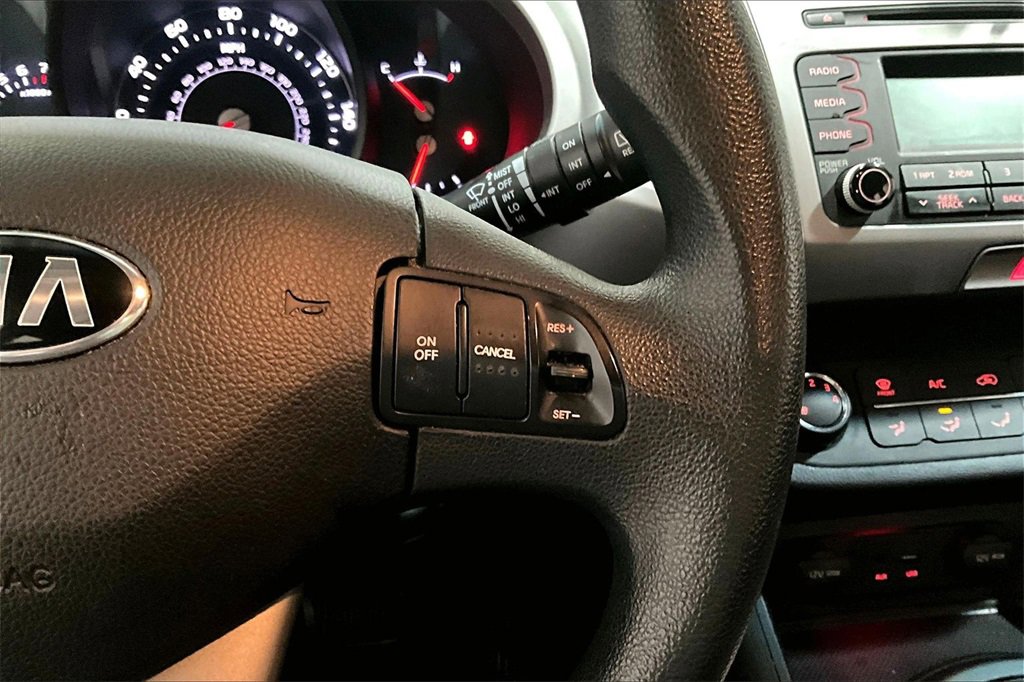 Used 2016 Kia Sportage LX image 12