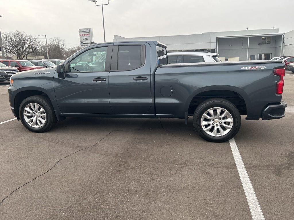 Used 2020 Chevrolet Silverado 1500 Custom w/ Custom Value Package image 7