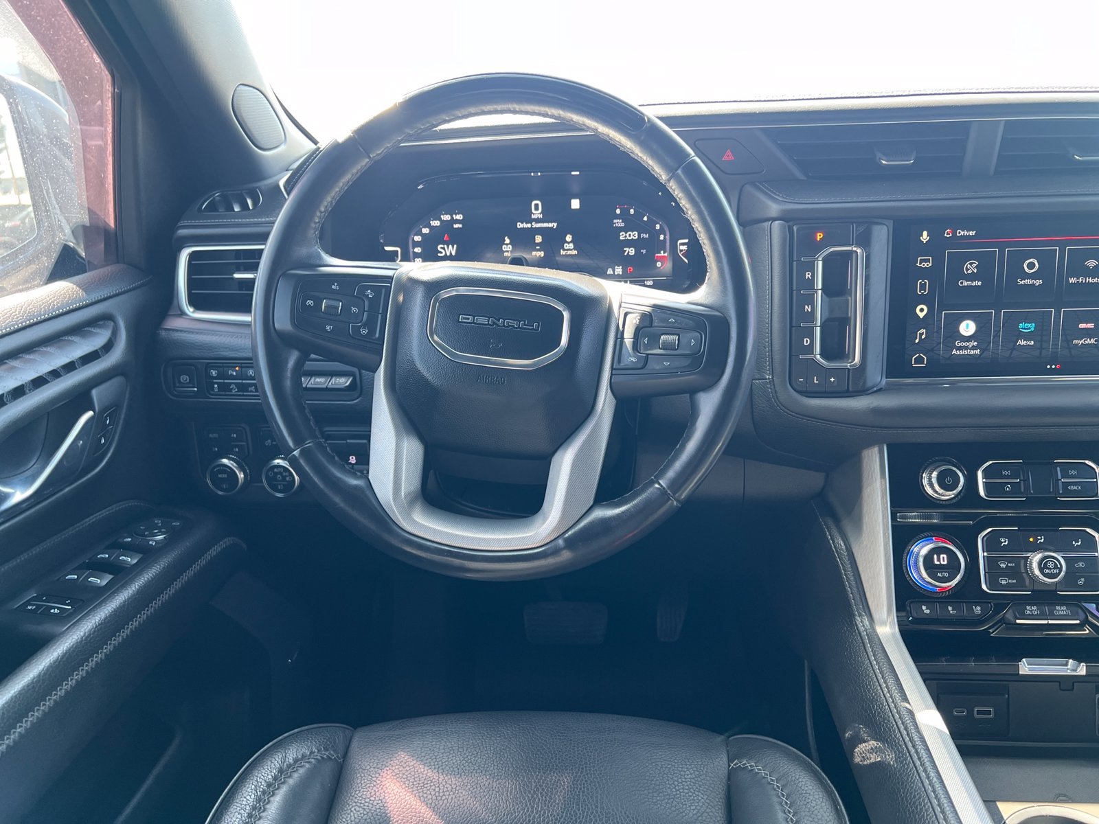 Used 2023 GMC Yukon XL Denali w/ Denali Reserve Package AWD/4WD image 20