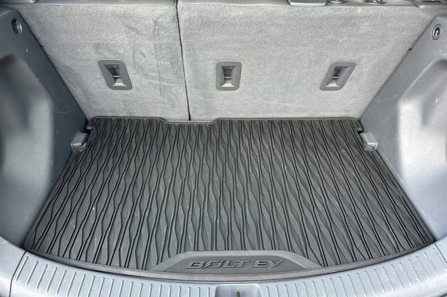 Used 2017 Chevrolet Bolt Premier w/ Driver Confidence II Package image 17