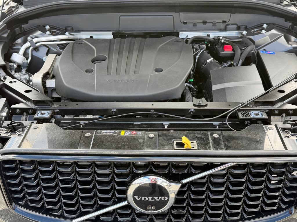 Certified 2023 Volvo XC60 B5 Plus w/ Climate Package AWD/4WD image 42