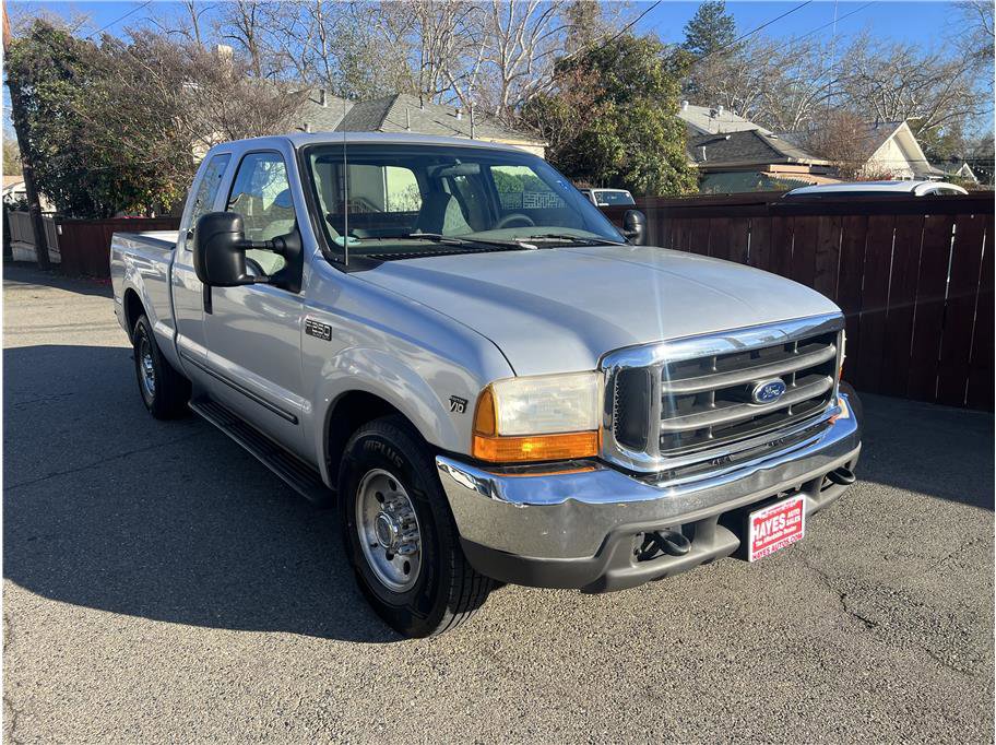 Used 2000 Ford F250 2WD SuperCab Super Duty image 1