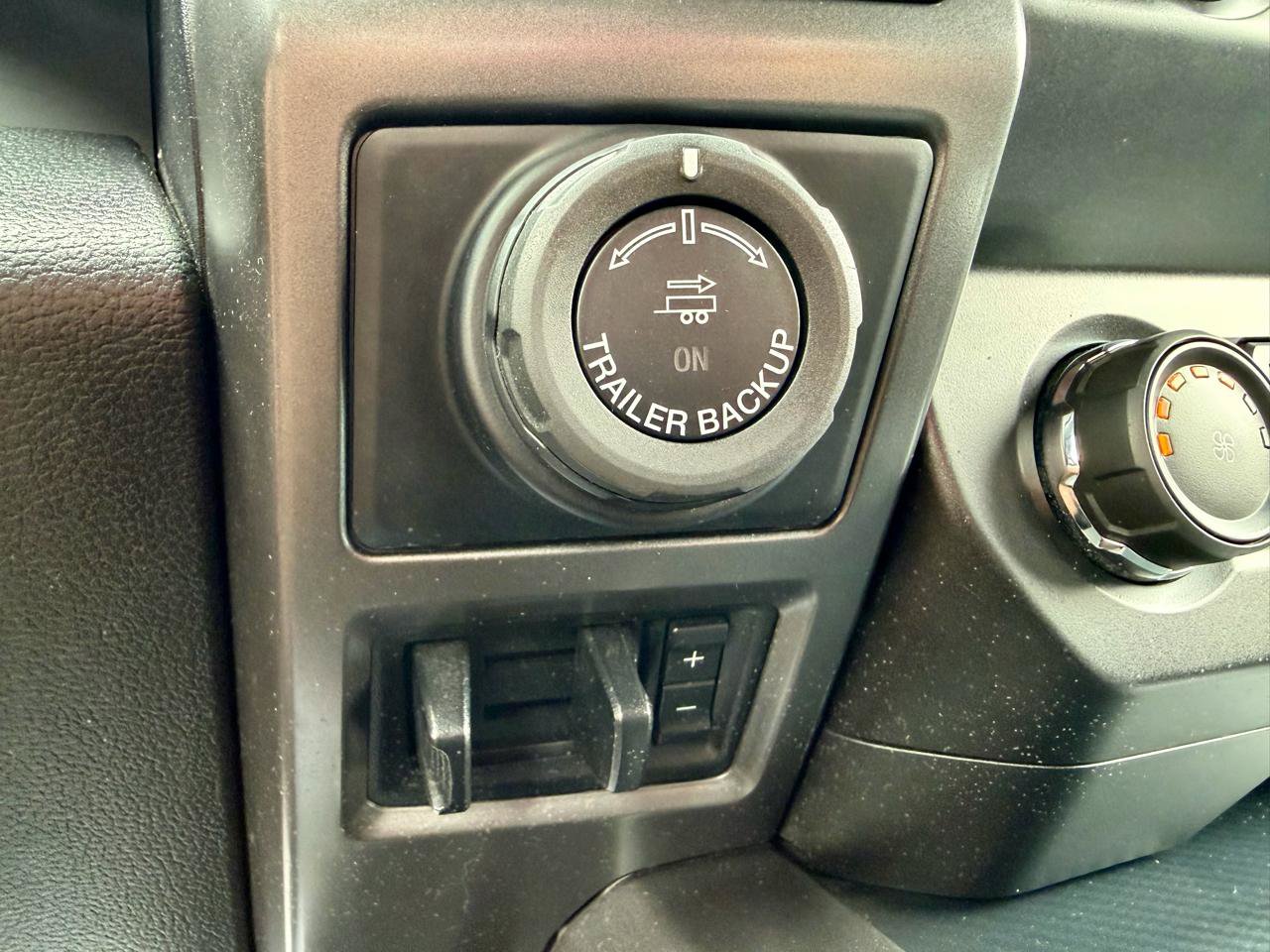 Used 2019 Ford F150 XLT w/ Equipment Group 302A Luxury AWD/4WD image 29