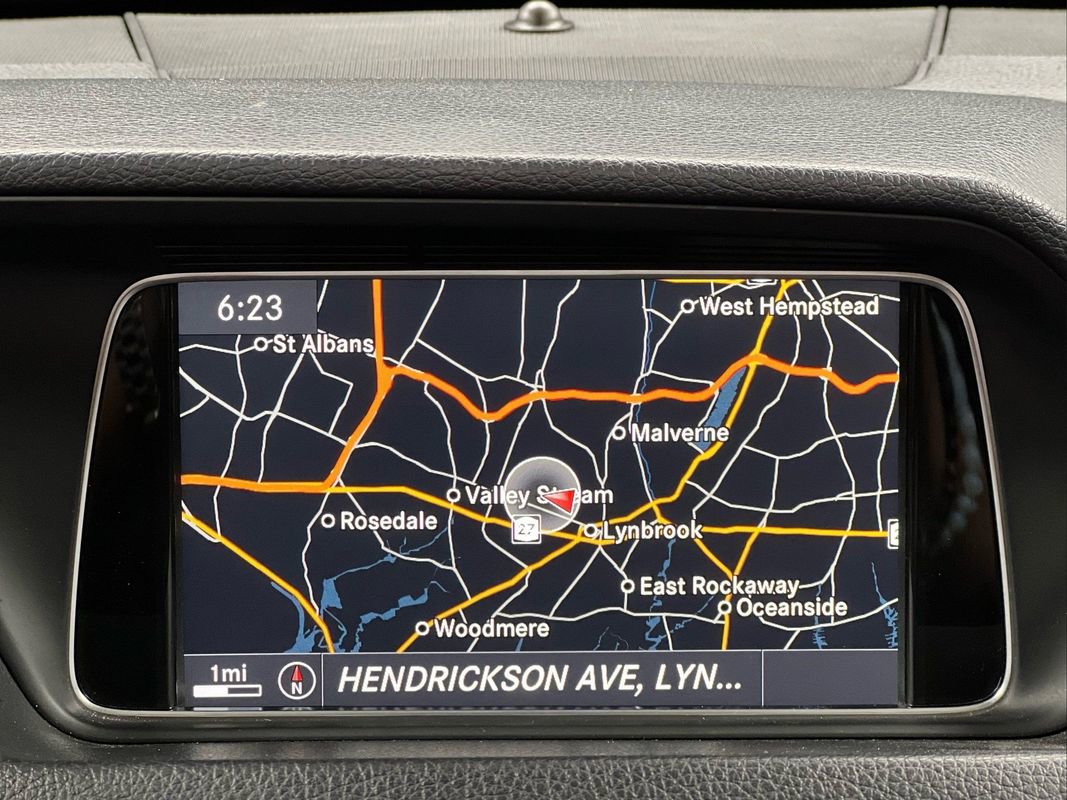 Used 2015 Mercedes-Benz E 400 4MATIC Coupe image 26