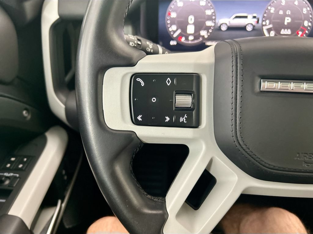 Used 2023 Land Rover Defender 110 X-Dynamic SE AWD/4WD image 11