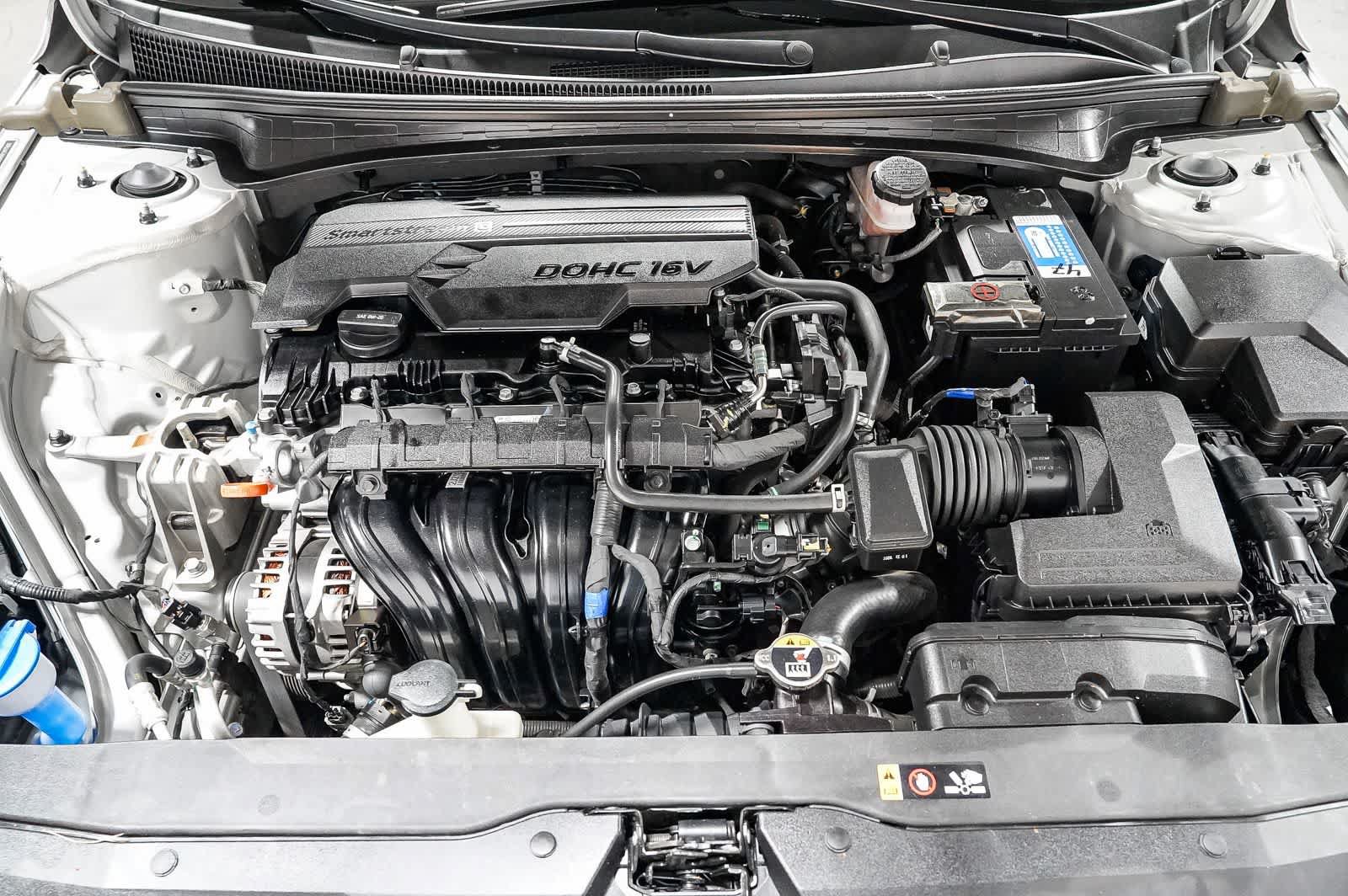 Used 2021 Hyundai Elantra SE FWD image 27
